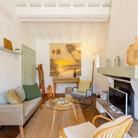 Les Agasses By Interhome