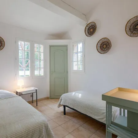 Les Agasses By Interhome Sainte-Maxime