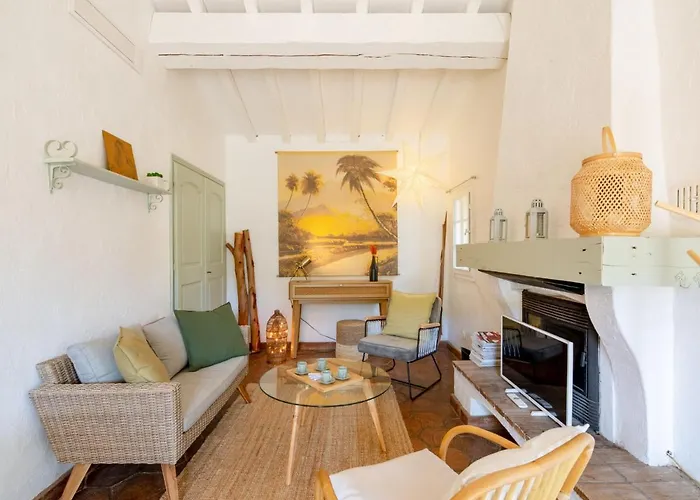 Les Agasses By Interhome