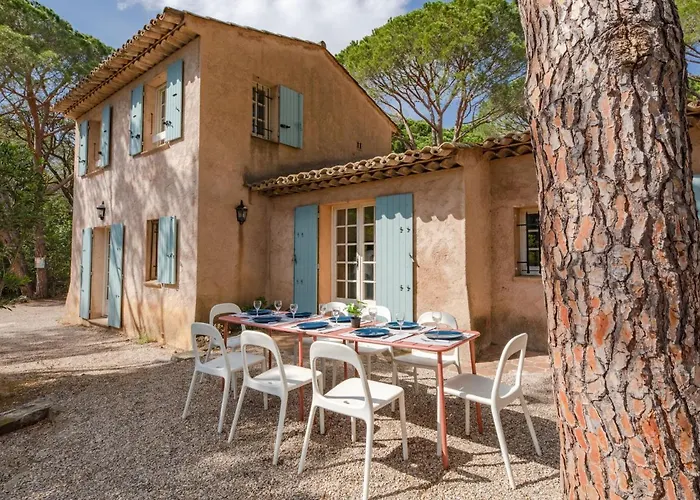 Les Agasses By Interhome Sainte-Maxime